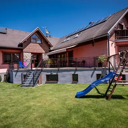 Crystal Jasna 아파트