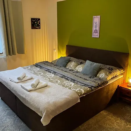 Crystal Jasna 아파트